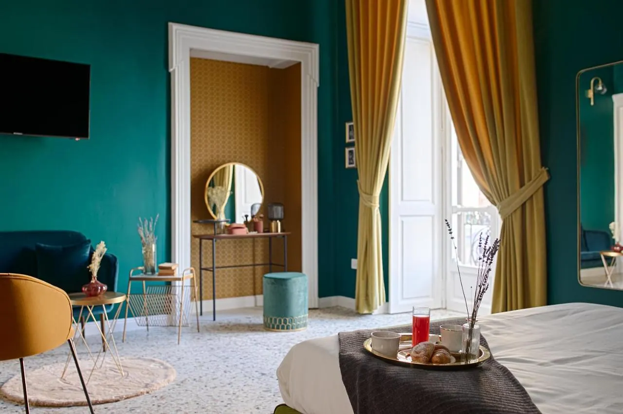 Quatrum Napoli - B&B איטליה