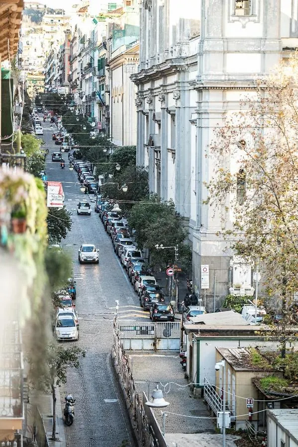 Quatrum Napoli - B&B נאפולי