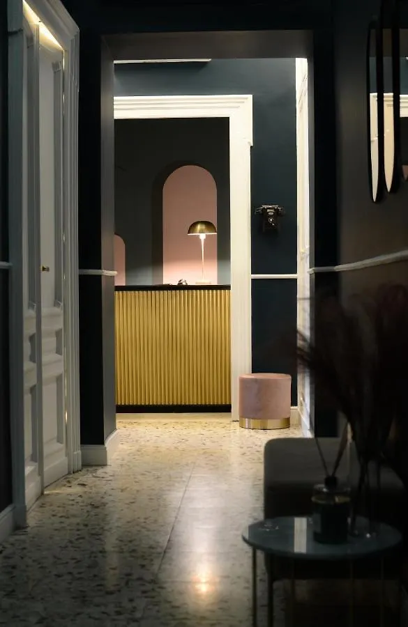Quatrum Napoli - B&B 0*, נאפולי