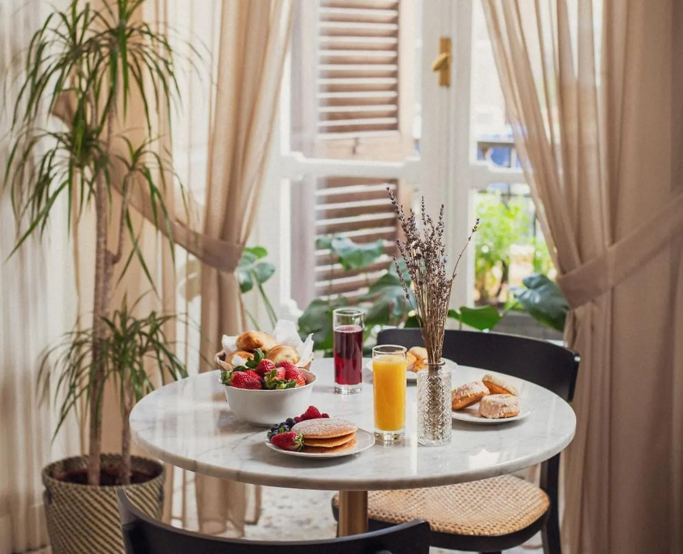Quatrum Napoli - B&B 0*, נאפולי איטליה