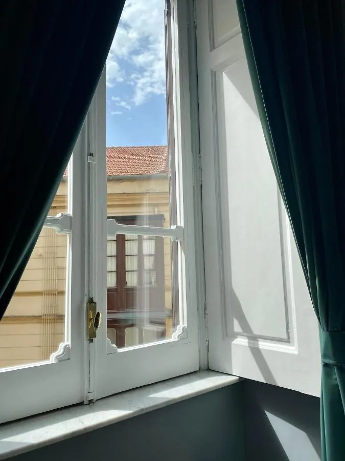Quatrum Napoli - B&B Πανσιόν Νάπολη